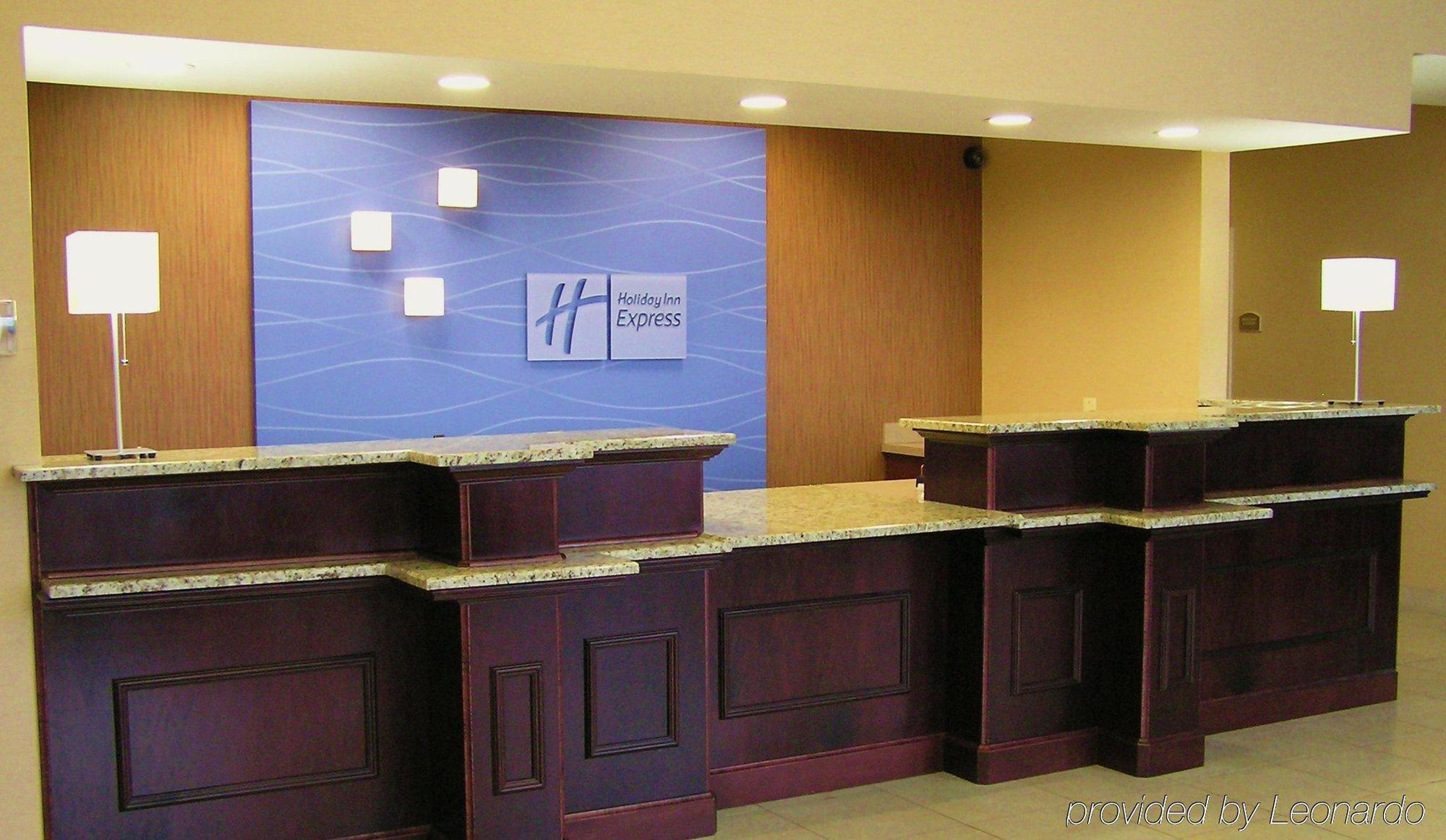 伍德斯托克谢南多厄谷快捷假日酒店 外观 照片